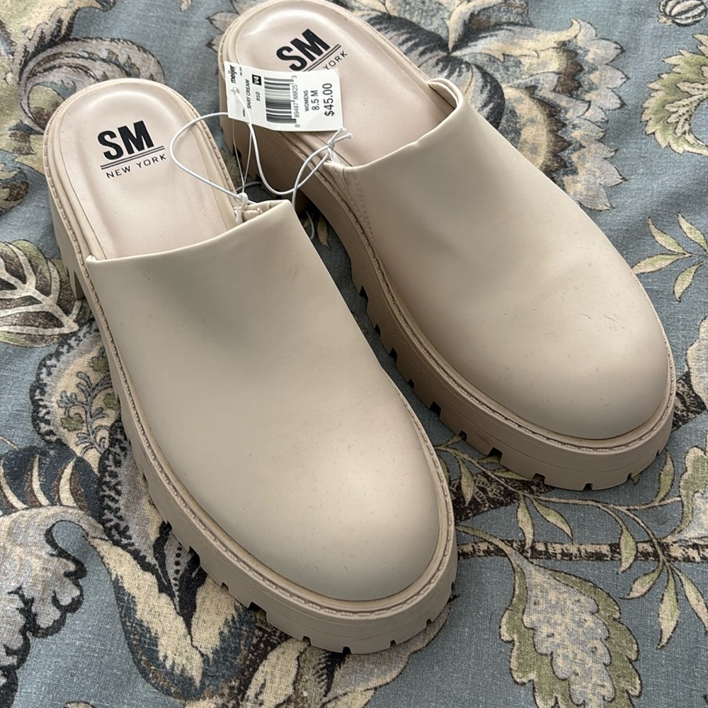 SM NEW YORK SHAY Cream Womens Lug Sole Slide On Mules Chunky Heels (8.5)